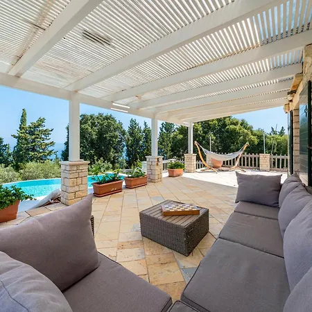 빌라 Iremia 안티팍소스