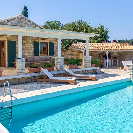 Iremia Villa